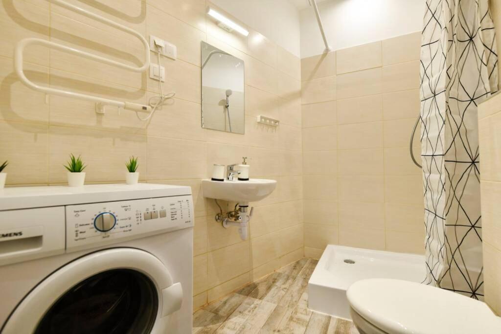 Cosy Two Bedroom Flat In Rottenbiller Str,Sky Budapest Esterno foto